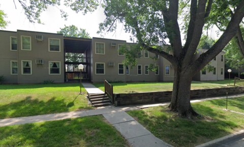 Apartments Near Carlson College of Massage Therapy 405 N Davis St for Carlson College of Massage Therapy Students in Anamosa, IA