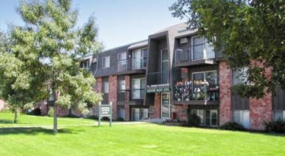 Country Bluff Apartments
