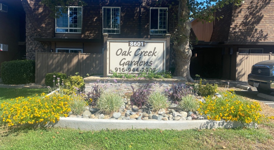 Oak Creek Apartments -small cozy complex